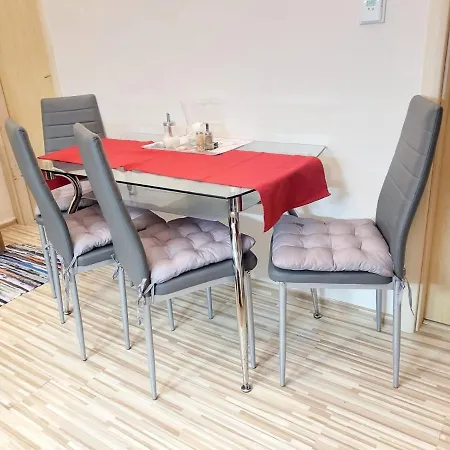 Veľký 2 * Bratislava